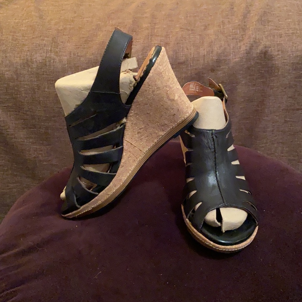 Clarks Indigo gladiator wedge sandal. Black Size 8